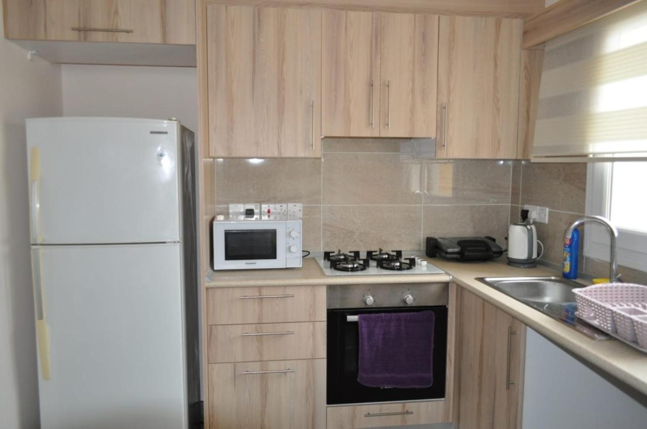 Alp Apartment Famagusta  Bagian luar foto