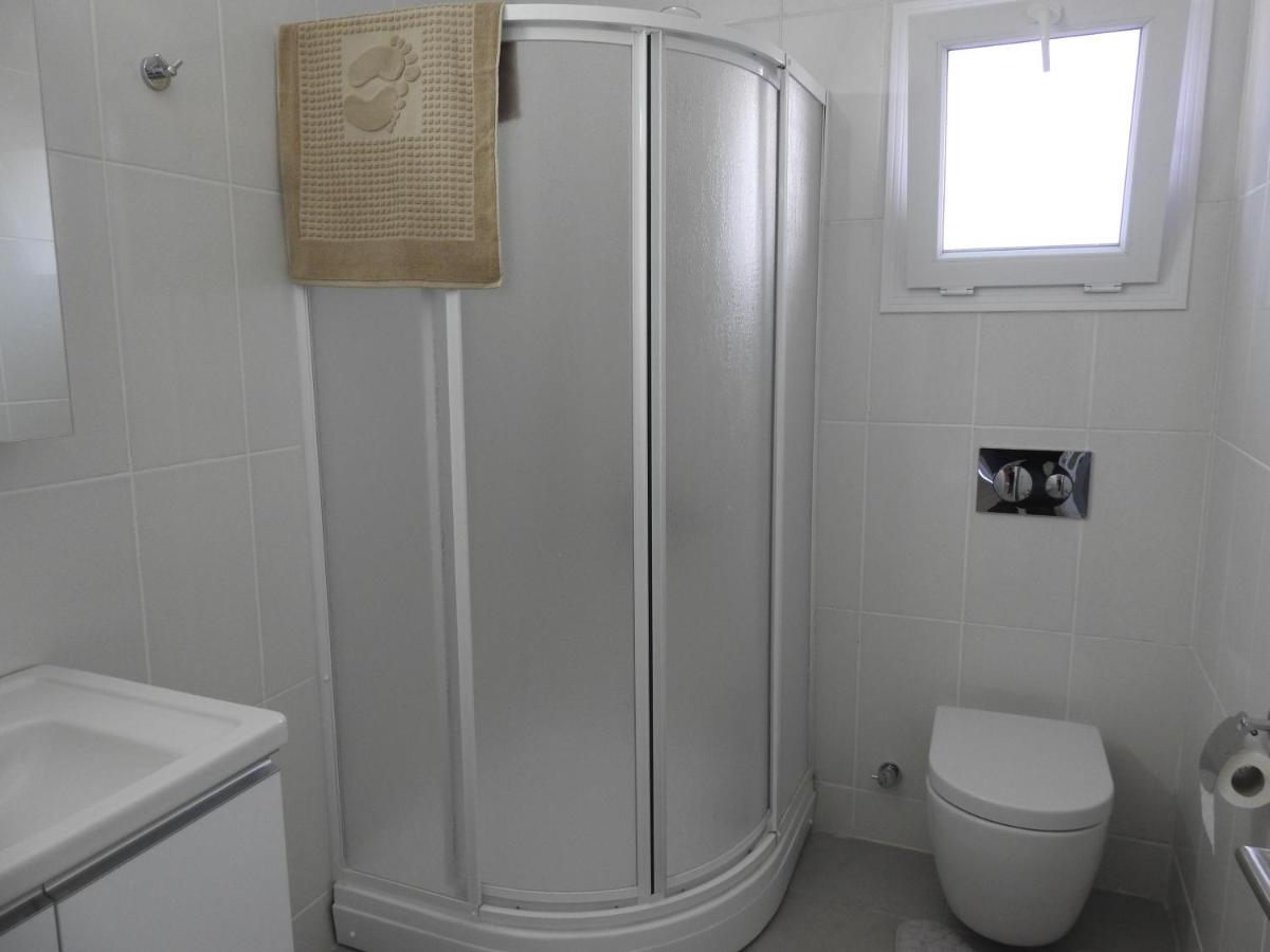 Alp Apartment Famagusta  Bagian luar foto