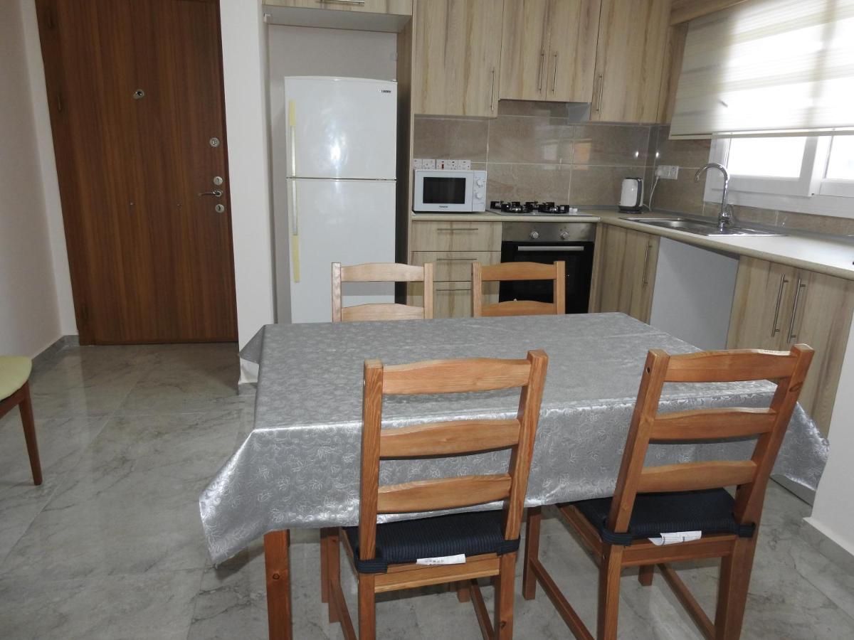Alp Apartment Famagusta  Bagian luar foto